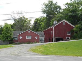 11 Wilcox Rd, Slate Hill, NY 10973