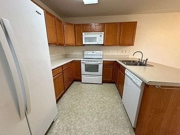4th image of 127 Tarrington Dr