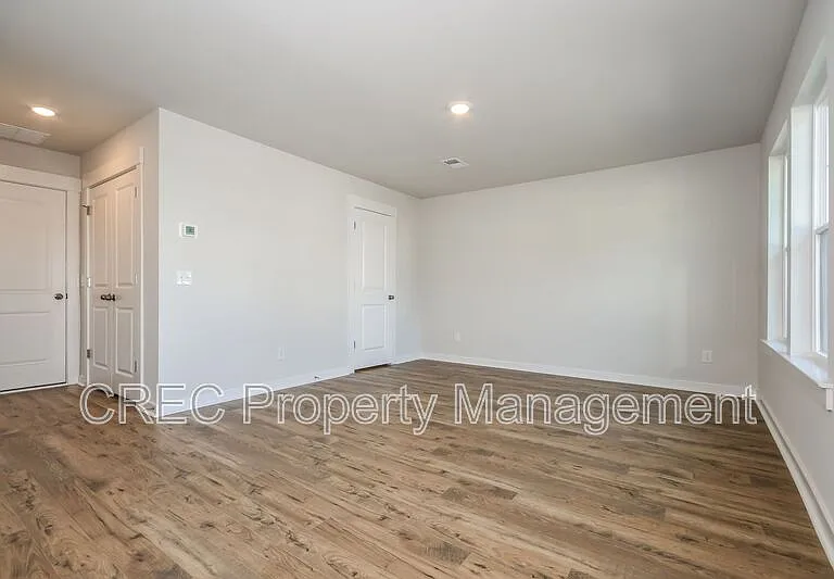 596 Scholar Way — Photo 6
