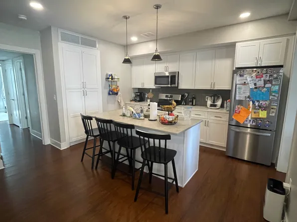 386A Harvard St, Cambridge, MA 02138