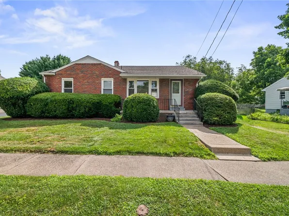 611 Elmwood Ave, Grove City, PA 16127