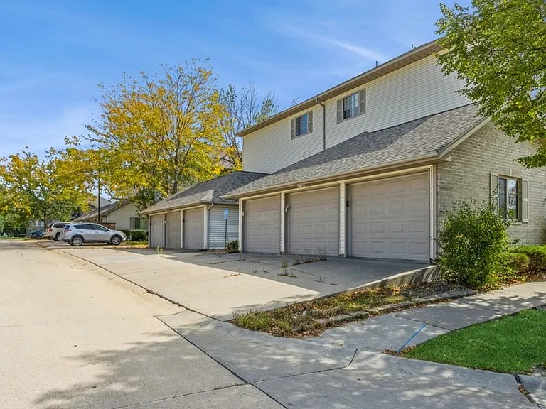 2867 Coral Ct #303 — Photo 20