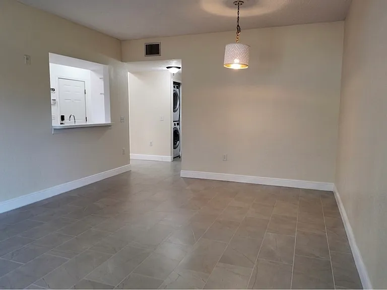 9604 Seadale Ct #101 — Photo 2
