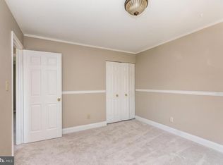 8 Stable Gate Ct, Perry Hall, MD 21128