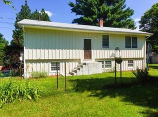 5 2nd St, Maynard, MA 01754