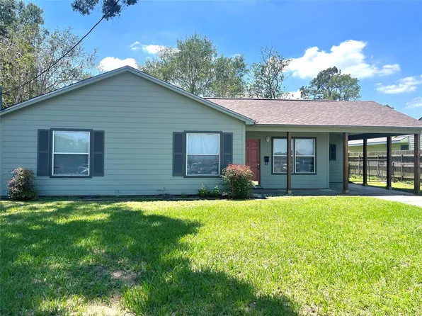 629 W Norris St, El Campo, TX 77437
