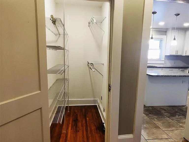1225 Camp Greene St — Photo 5