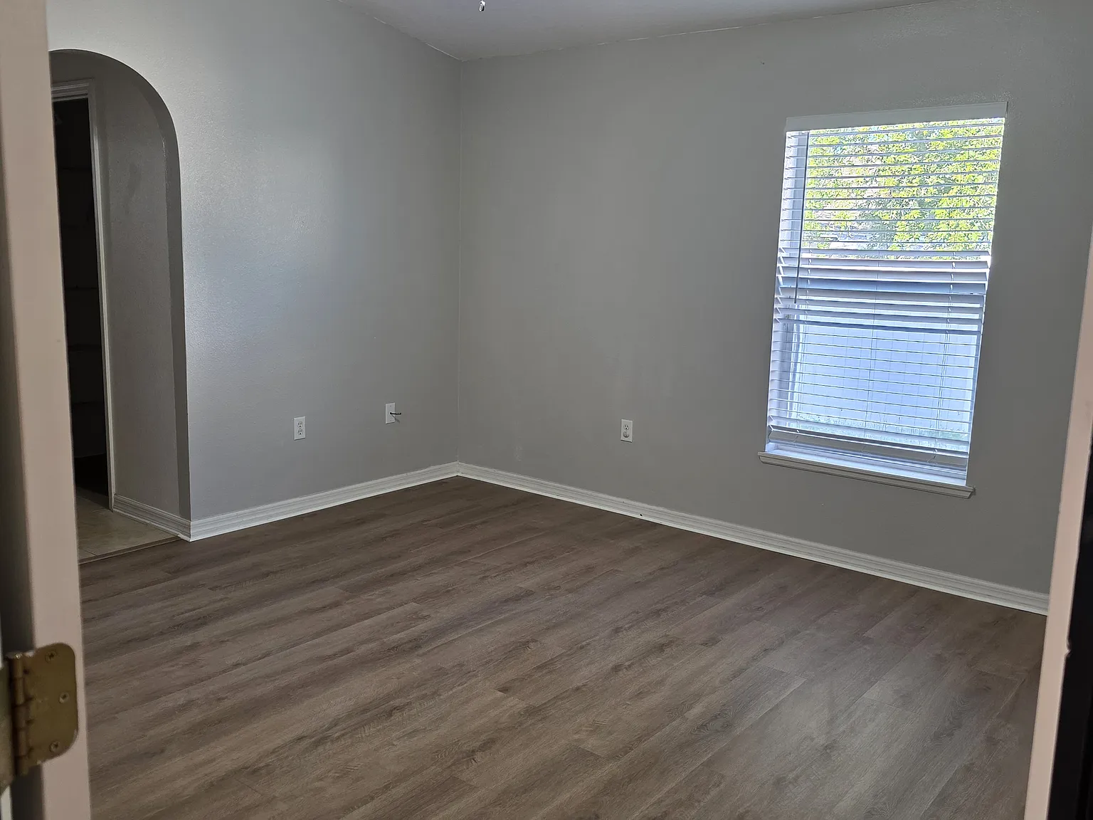 2121 Aitkin Loop — Photo 3