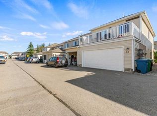 30 S Windstone Ln SW, Airdrie, AB T4B 0N7