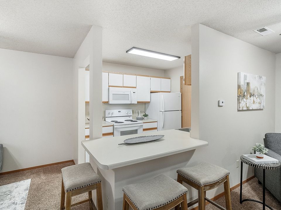 1st image of 5100 S Nevada Ave #104