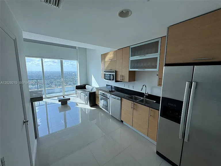 60 SW 13th St #2807 — Photo 2