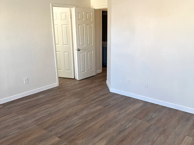 8613 Palomino Ranch St — Photo 24