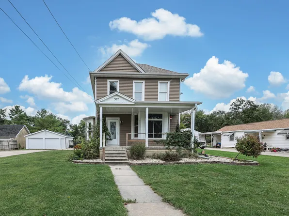 367 N Market St, Seneca, IL 61360