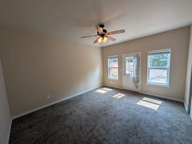 71 Mount Elbert Dr — Photo 6