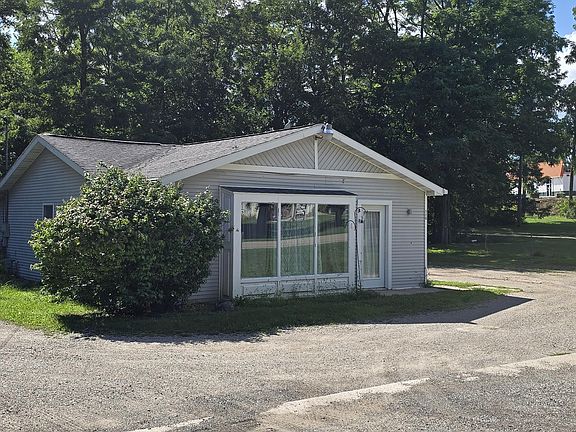 2nd image of 116 Sherman St
