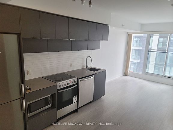 2nd image of 181 Dundas St #3901