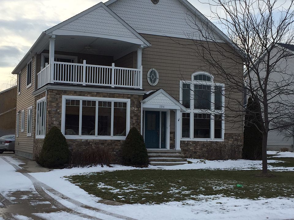 1st image of 2216 S Emerald Shores Dr