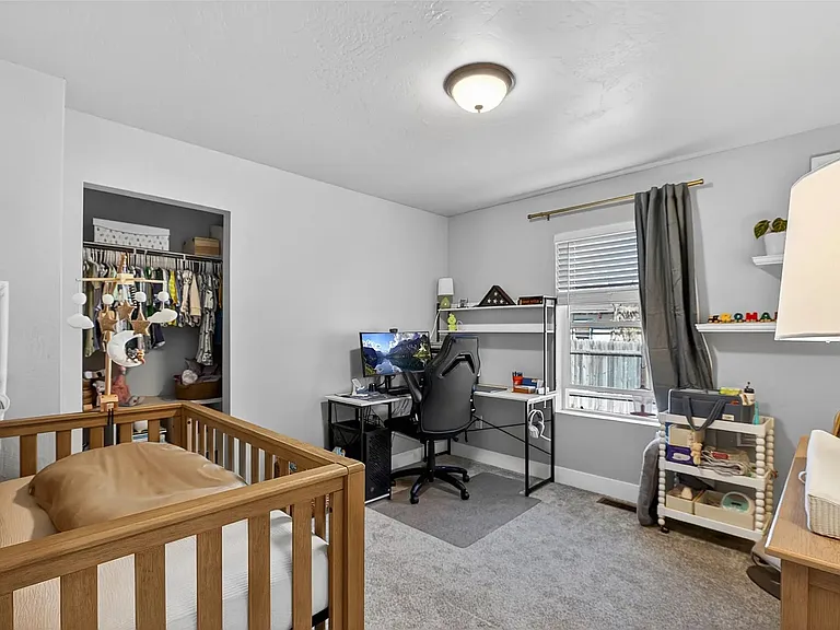 1119 Harrison St — Photo 15