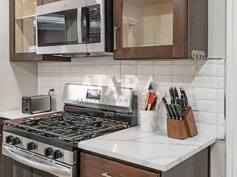 724 E Wilson Ave — Photo 22