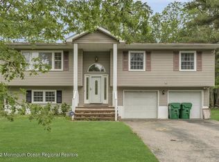 532 S Cooks Bridge Rd, Jackson, NJ 08527