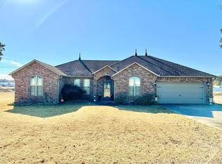2010 E Creek Side Rd, Stigler, OK 74462