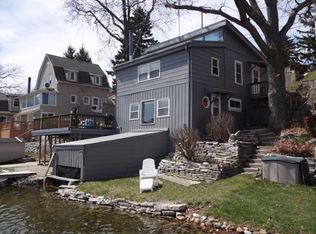 W352N5348 Lake Dr, Oconomowoc, WI 53066