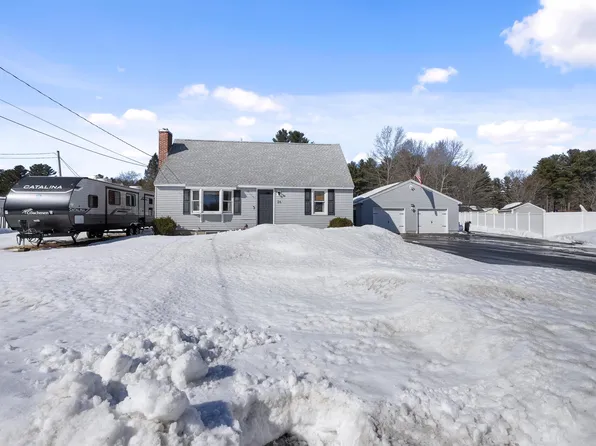 26 Eayers Pond Road, Hudson, NH 03051
