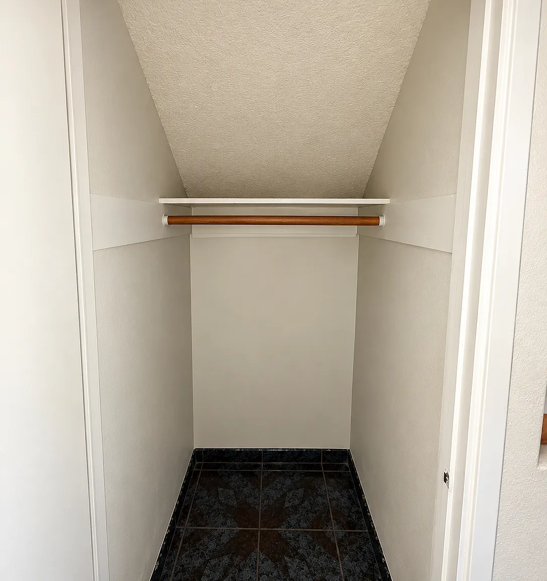 1 bed, 640 sqft, $2,300 — Photo 2