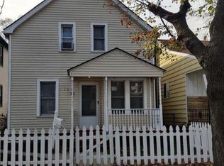 124 Le Roy St, River Rouge, MI 48218