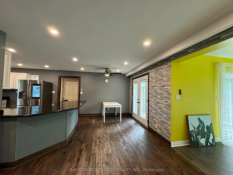 1339 Pinegrove Rd — Photo 7