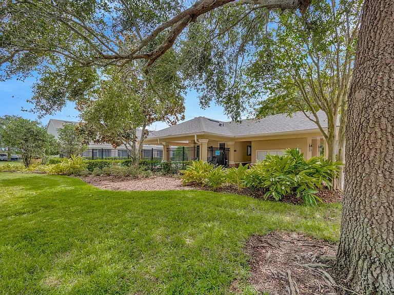 4427 Barnstead Dr — Photo 32