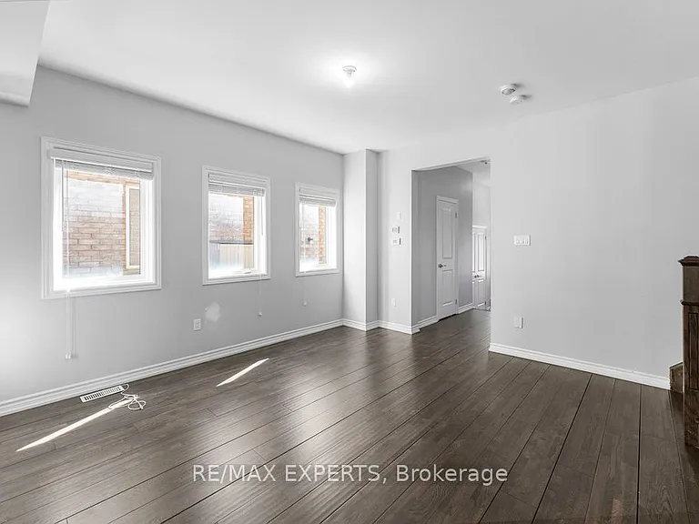 300 Remembrance Rd — Photo 3