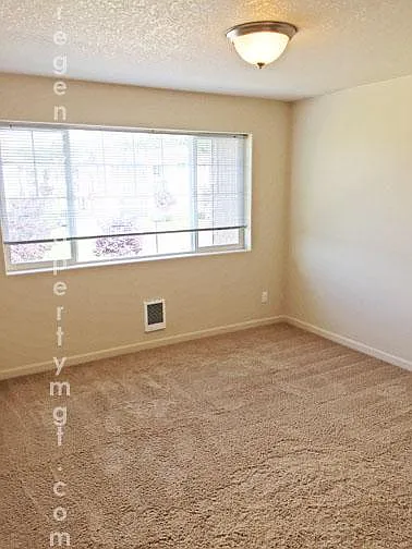 18512 NW Holly St #304 — Photo 6