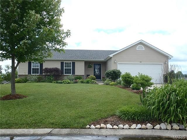 1st image of 110 Hollyhock Dr