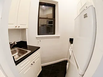 Rented by Urban Real Estate Inc