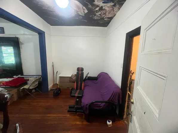 178 Lefferts Avenue image 4 of 18