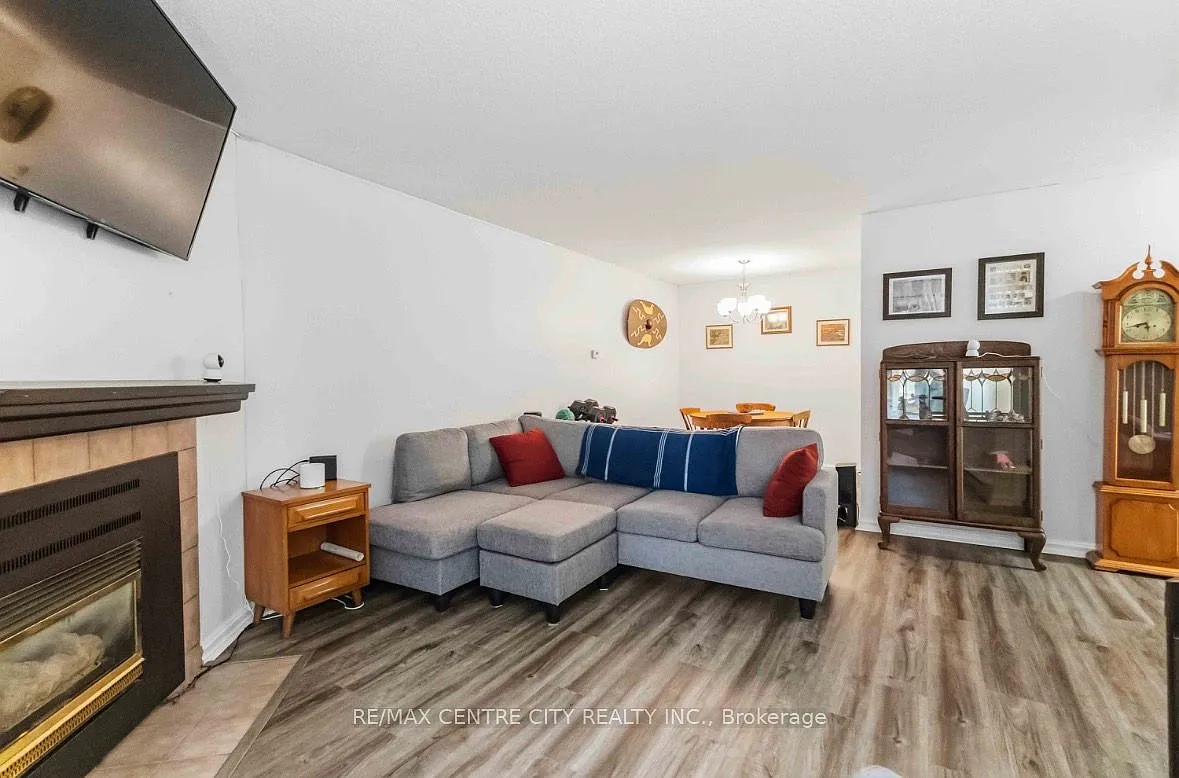 2230 Trafalgar St #121 photo 1