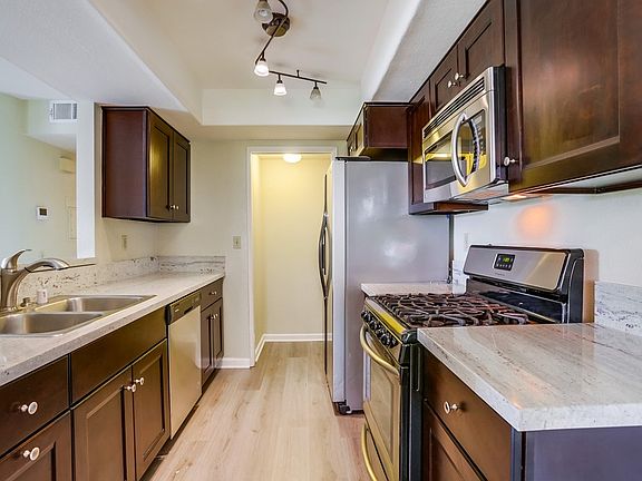5th image of 9378 Twin Trails Dr Unit 102