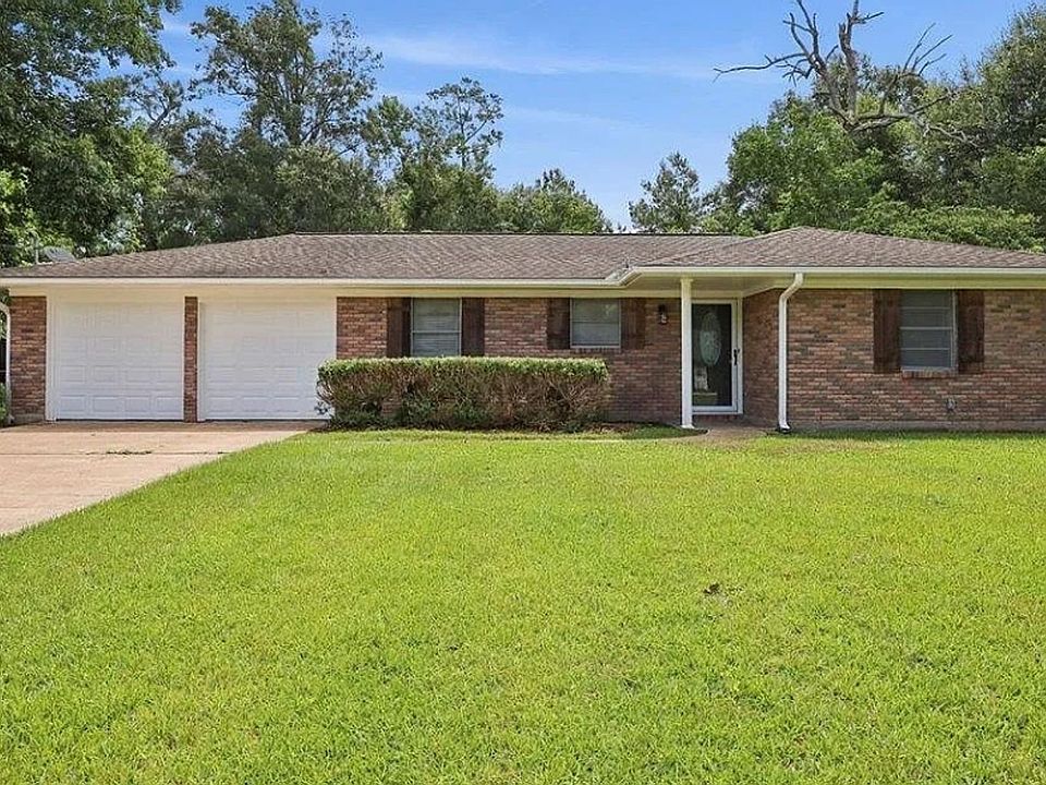 1st image of 630 Whiteoak Dr
