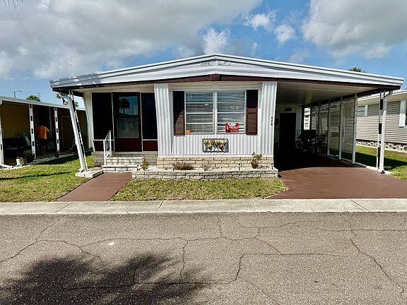 2nd image of 528 Parakeet Ln