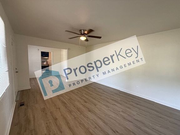4th image of 2836 Knox St