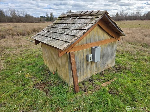 3rd image of 22 X Nicholson Road