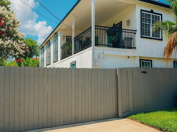 2nd image of 5934 Hornwood Dr