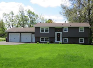 891 Burritt Rd, Hilton, NY 14468