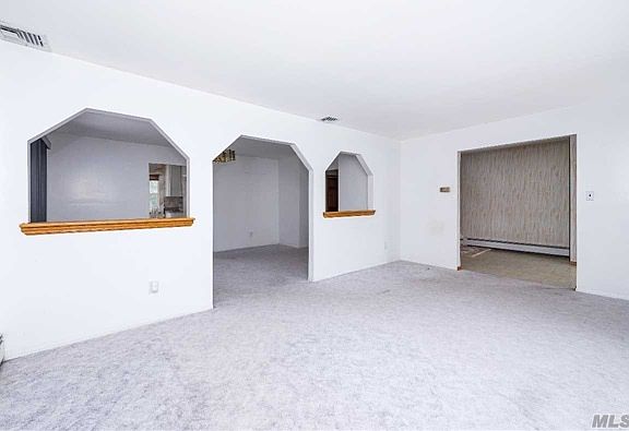 4th image of 71 Arnold Ct