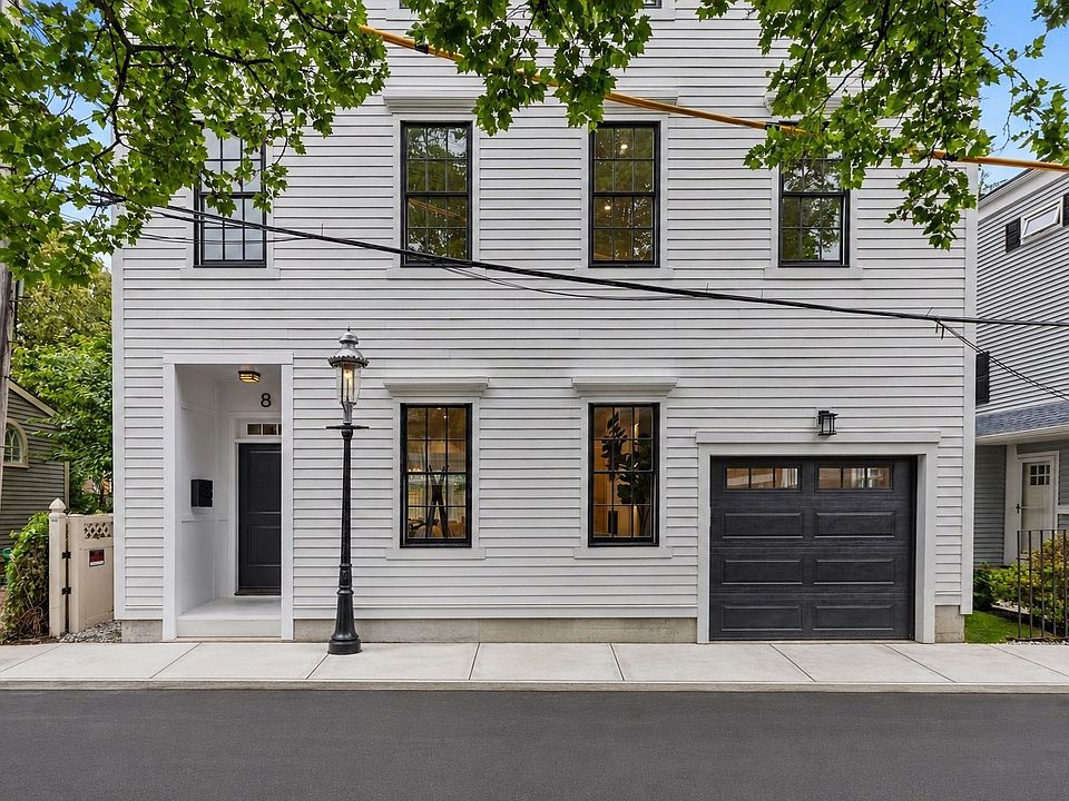 1st image of 8 Lawrence St