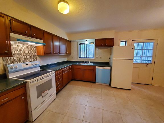 2nd image of 5659 Hinton Pl #5659