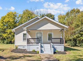 228 Grandview Dr, Spartanburg, SC 29303