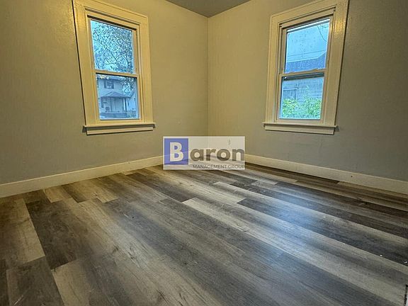 5th image of 522 S 27th St