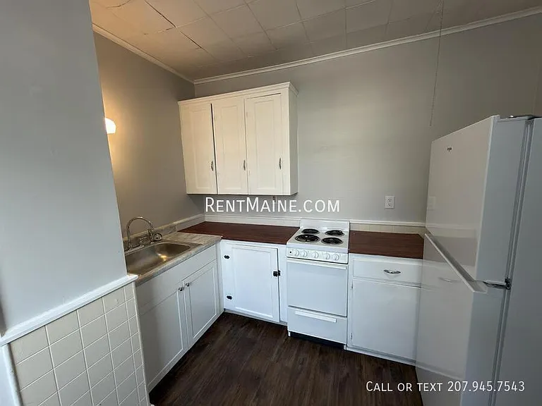 32 Coombs St #2 — Photo 3